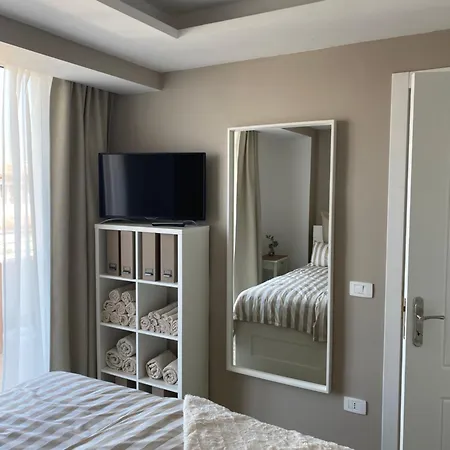Loft In Durres Mit Meerblick 아파트